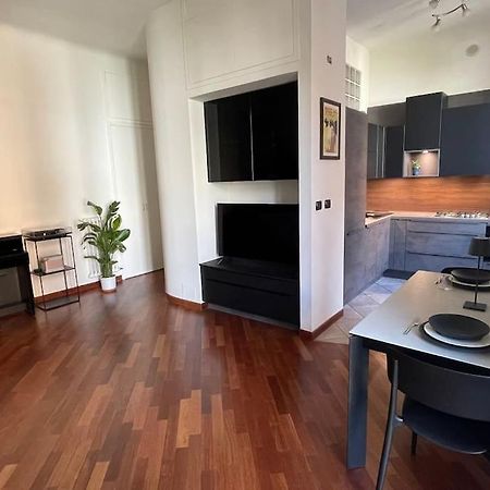 "Iris" Milano Lunigiana In Stazione Centrale Apartment Exterior photo