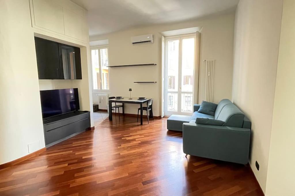 "Iris" Milano Lunigiana In Stazione Centrale Apartment Exterior photo
