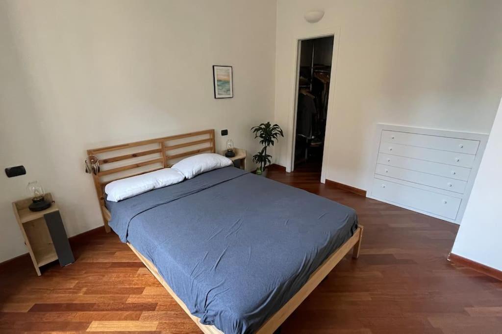 "Iris" Milano Lunigiana In Stazione Centrale Apartment Exterior photo